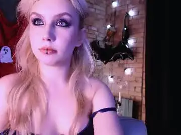 Chaturbate Live Sex Cam of bibi_iva