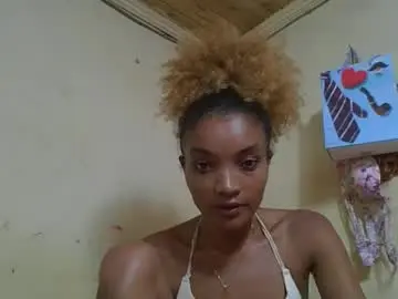 Chaturbate Adult Video Chat of francinoli