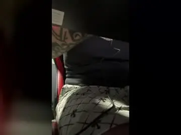 Chaturbate Live Sex Cam of jamezmorales97