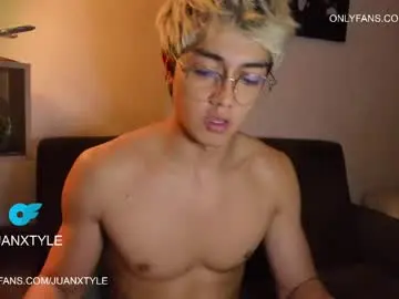 Chaturbate Nude Webcam of juancamroom