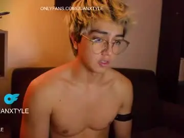 Chaturbate Adult Video Chat of juancamroom