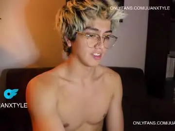 Chaturbate Watch Live Sex Cams of juancamroom