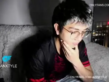 Chaturbate Best live sex cam show of juancamroom
