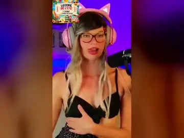 Chaturbate Free Live Porn of nikki_goldberg