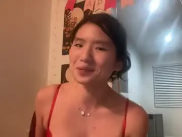 Chaturbate Live Sex Cam of yumyumcandygirl
