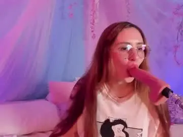 Chaturbate Sex Cam of alice_cute77