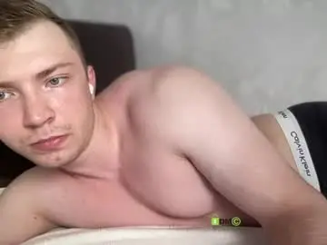 Chaturbate Live Sex Cam of pimple_gang