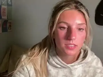 Chaturbate Live Sex Cam of ambiebambiii