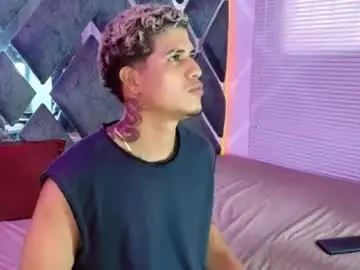 Chaturbate Watch Live Sex Cams of bryan_oconner7