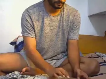 Chaturbate Free Porn Cam of spicybuoy