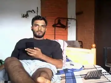 Chaturbate Live Sex Cam of spicybuoy