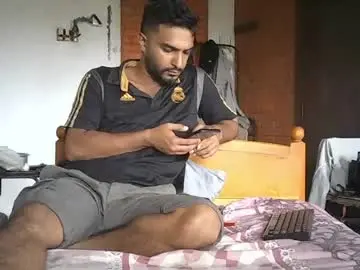 Chaturbate Live Sex Cam of spicybuoy
