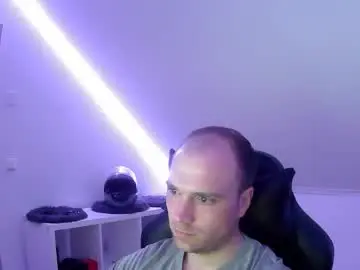 Chaturbate Nude Webcam of j_german783377