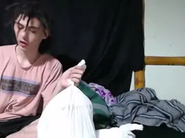 Chaturbate Free Porn Cam of miahells