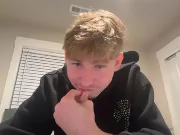 Chaturbate Live Sex Cam of tyler_fox0