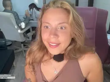 Chaturbate Live Porn of alondra_on_fire