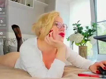 Chaturbate Live Sex of crowned_goddess