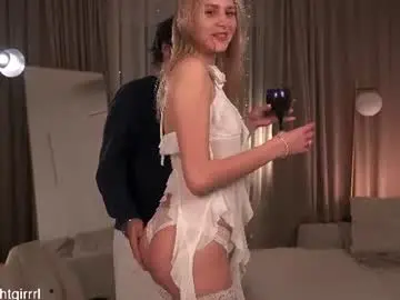 Chaturbate Live Sex Cam of cupofloveswhisper
