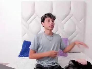 Chaturbate Live Sex Cam of jeanluc_live