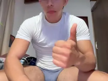 Chaturbate Live Sex Cam of joulianogreco1