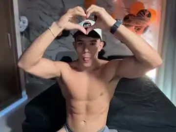 Chaturbate Live Sex Cam of joulianogreco1