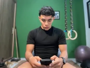 Chaturbate Free Porn Cam of joulianogreco1