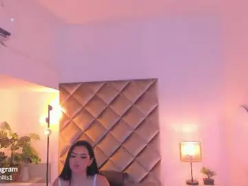 Chaturbate Free Porn Cam of malaia_hills