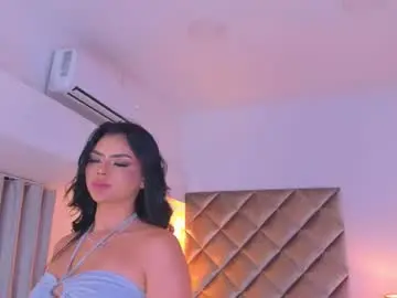 Chaturbate Free Live Porn of malaia_hills
