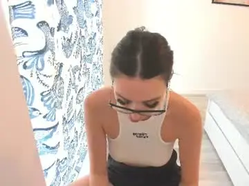 Chaturbate Live Porn of 18perfecttits