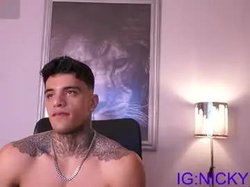 Chaturbate Sex Cam of alan_morrys