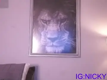 Chaturbate Watch Live Sex Cams of alan_morrys