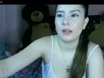 Chaturbate Best live sex cam show of bellatrix_colen