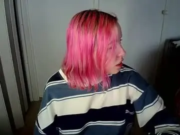 Chaturbate Live Sex Cam of cherrybaby_0