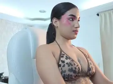 Chaturbate Free Live Porn of julieta_888