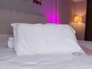 Chaturbate Watch Live Sex Cams of camilagomezz
