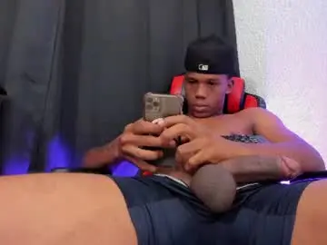 Chaturbate Live Sex Cam of charlie1__