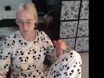 Chaturbate Live Sex Cam of mrsluck