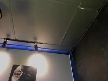 Chaturbate Live Sex Cam of nicole_and_thiago1