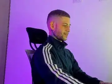 Chaturbate Live Porn of _jamesleandros