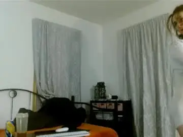 Chaturbate Live Porn of bombshellbaeby