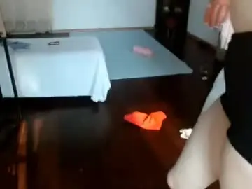 Chaturbate Adult Webcam of bombshellbaeby