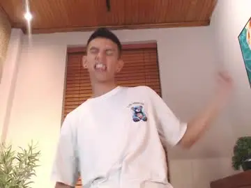 Chaturbate Sex Cam of lucca_moreti