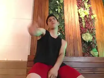 Chaturbate Best live sex cam show of lucca_moreti