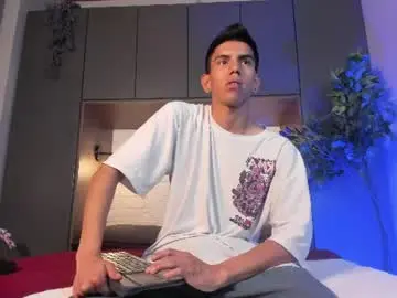 Chaturbate Live Sex of lucca_moreti