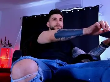 Chaturbate Free Porn Cam of mightyaaron