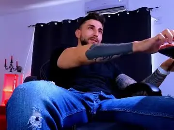 Chaturbate Adult Video Chat of mightyaaron