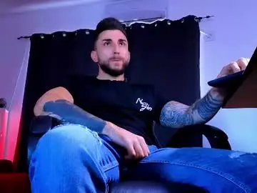 Chaturbate Nude Webcam of mightyaaron