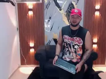 Chaturbate Live Sex Cam of thomson_hot01