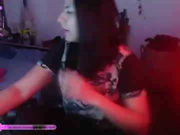 Chaturbate Live Sex Cam of hilari18