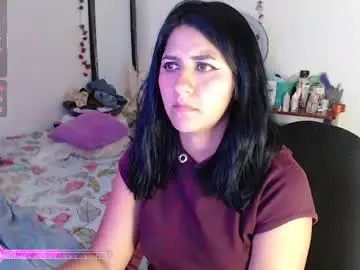 Chaturbate Live Sex Cam of hilari18